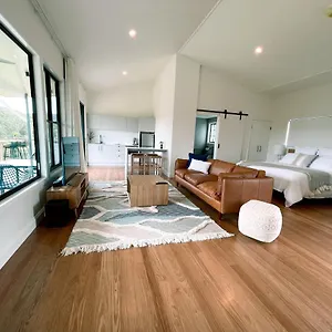 https://seven-peaks-farm-stay.queenslandhotels.net